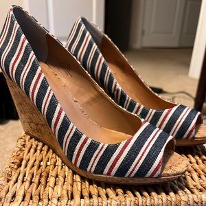 NWOT CASLON Striped Peep Toe Wedges | size 9.5